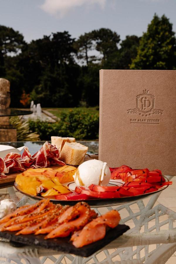 Château Du Clair De Lune - Les Collectionneurs 4* Biarritz